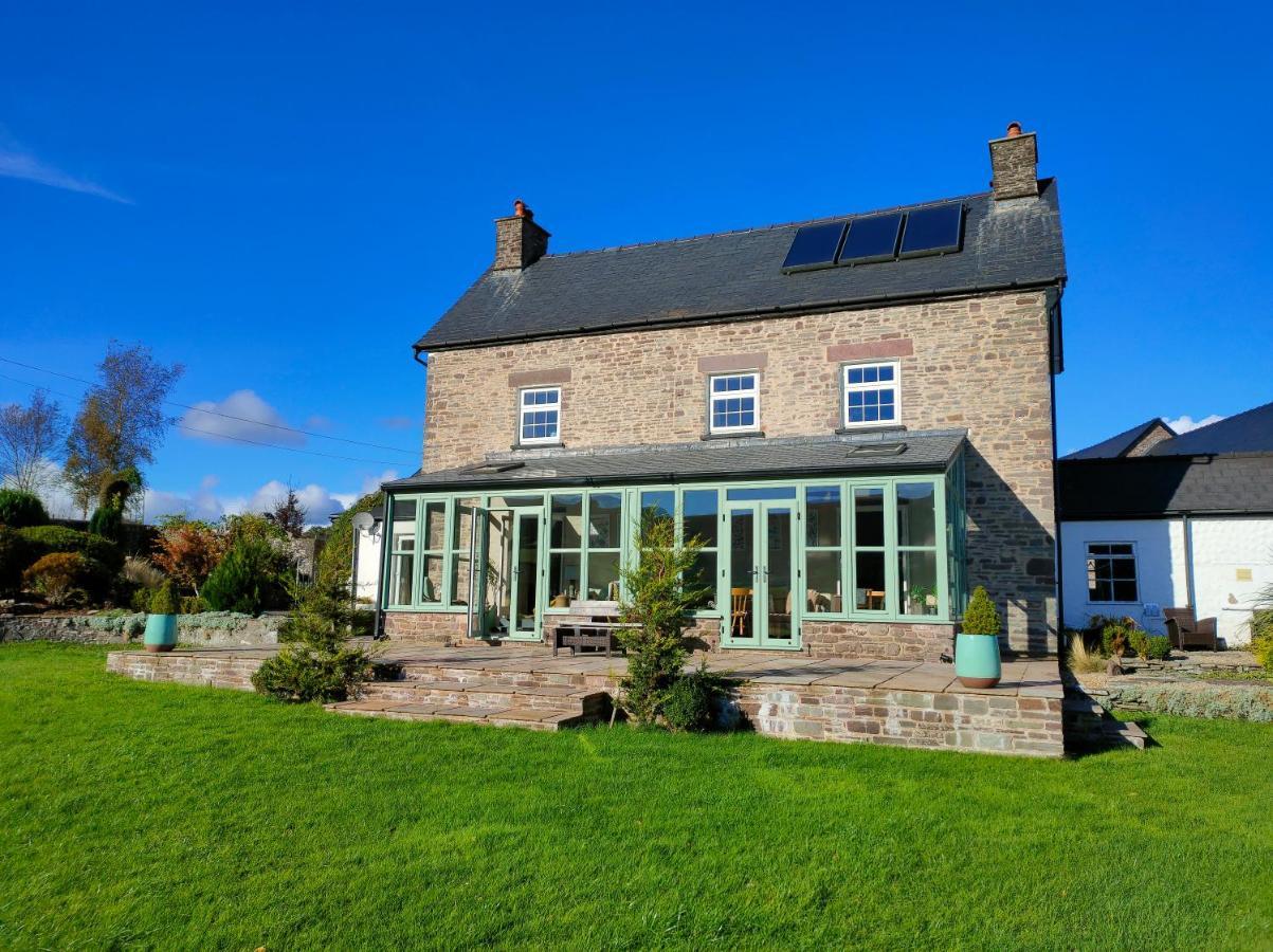 Ty Newydd B&B Brecon Ngoại thất bức ảnh