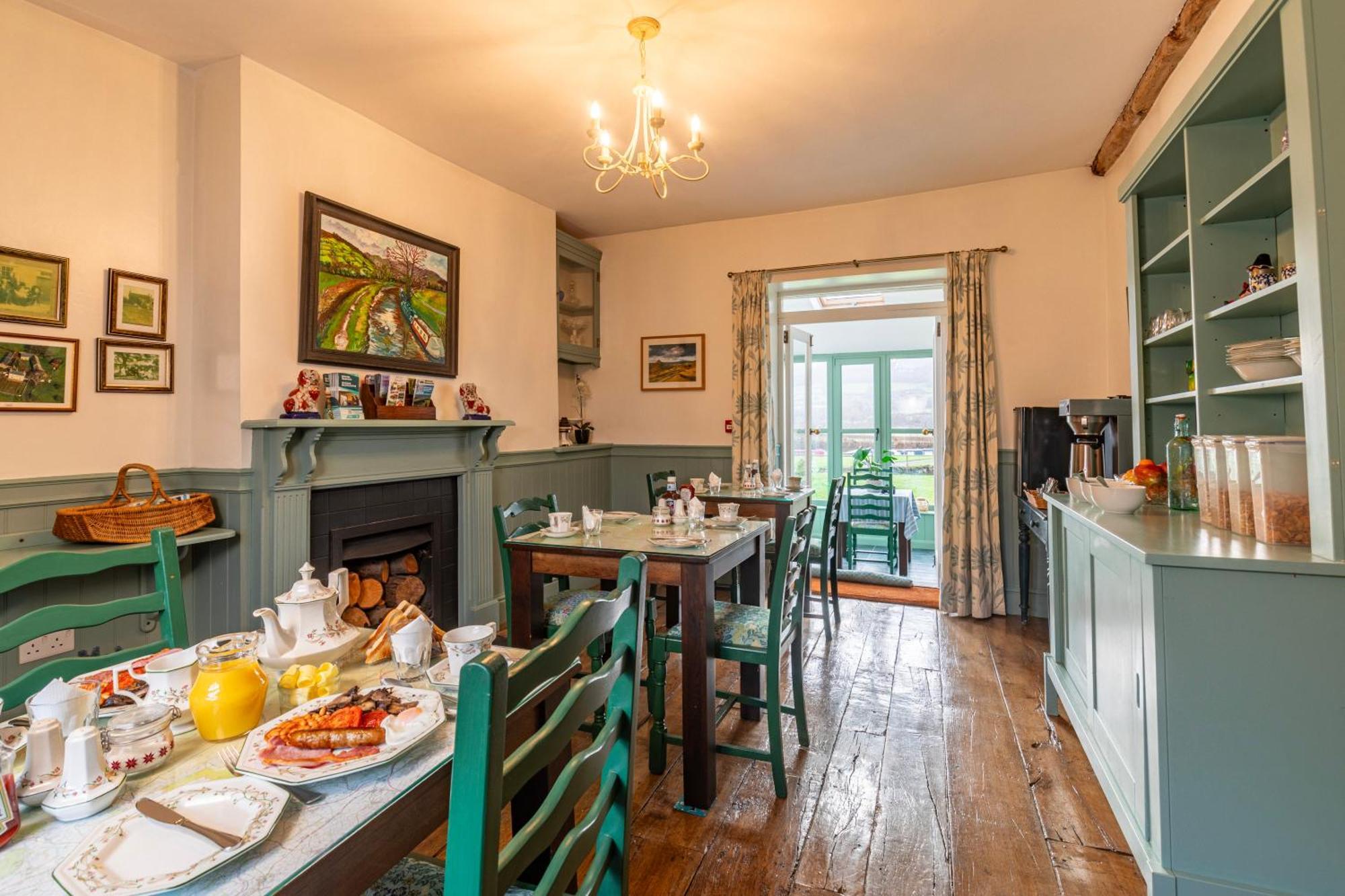 Ty Newydd B&B Brecon Ngoại thất bức ảnh